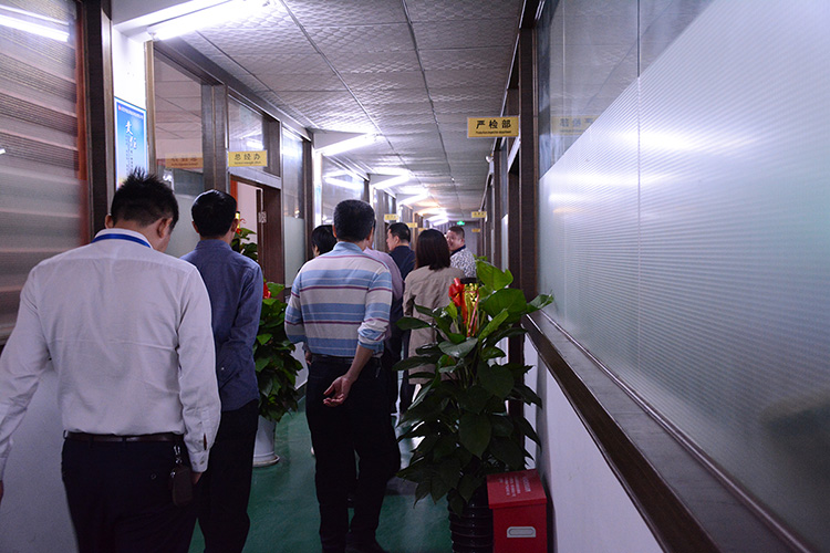 相关向导旅行新葡的京集团8814公司各部分